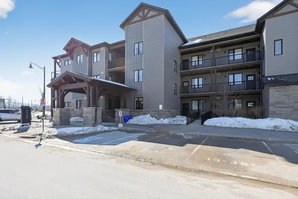 10 Beausoleil LN #306, Collingwood, ON L9Y 2X5