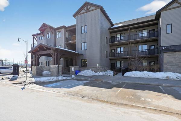 10 Beausoleil LN #306, Collingwood, ON L9Y 2X5