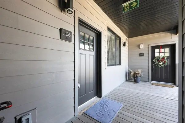 10 Beausoleil LN #306, Collingwood, ON L9Y 2X5