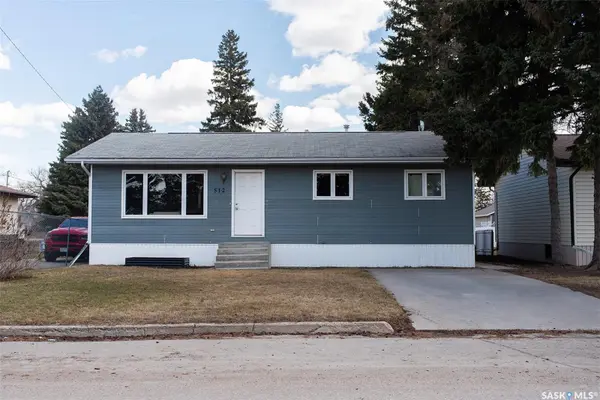 512 4th STREET E, Wynyard, SK S0A 4T0