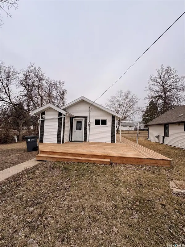 118 2nd STREET E, Lafleche, SK S0H 2K0
