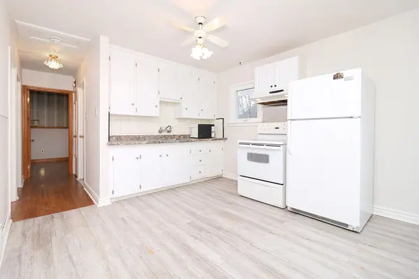 15 Boniface AVE, Toronto W10, ON M9W 1T5