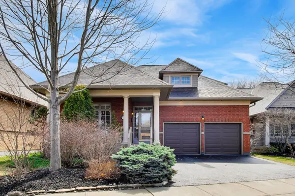 2175 Stavebank RD #16, Mississauga, ON L5C 1T3