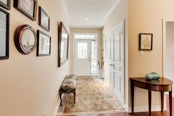 2175 Stavebank RD #16, Mississauga, ON L5C 1T3