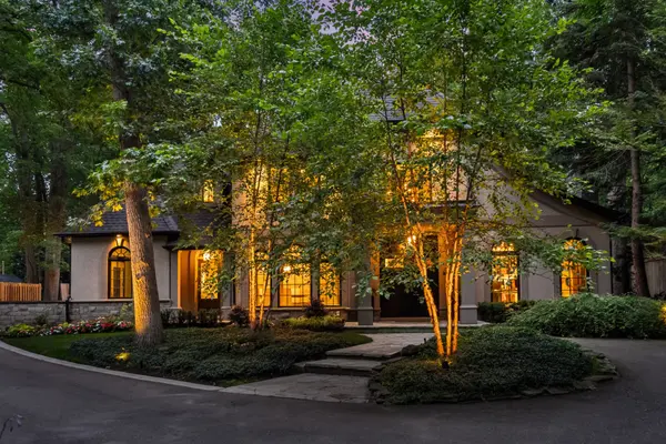 1554 Birchwood DR, Mississauga, ON L5J 1T6