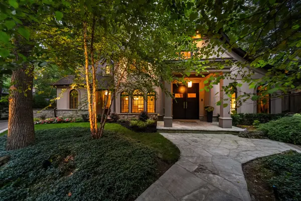 1554 Birchwood DR, Mississauga, ON L5J 1T6