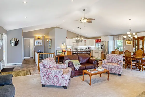 2 2nd AVE, South Bruce Peninsula, ON N0H 2T0