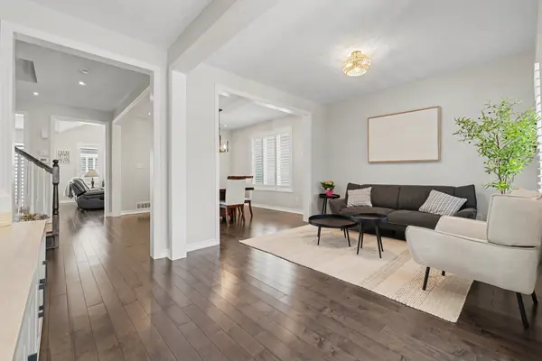 73 Bristling CRES, Barrhaven, ON K2J 6C2