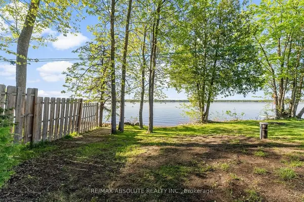 33 B Oakdale LN, Horton, ON K7V 3Z8