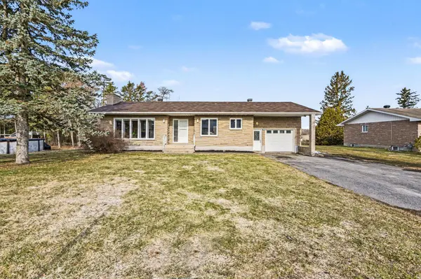 60 Charles ST,  North Stormont,  ON K0A 1R0