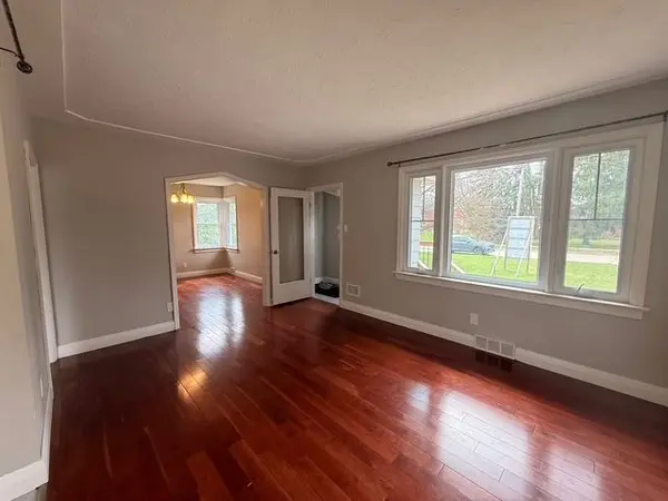 63 Greenfield DR, London South, ON N6E 1M8