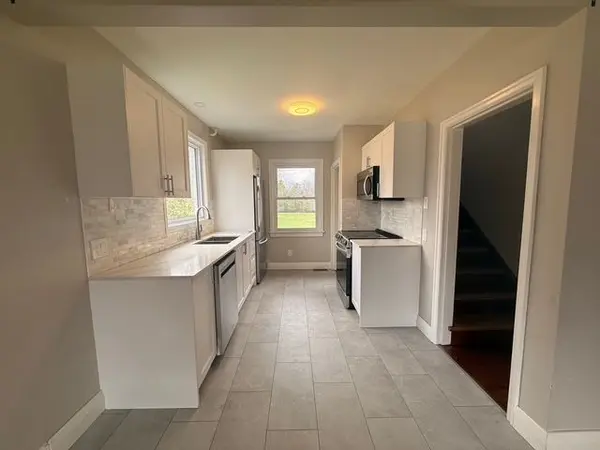 63 Greenfield DR, London South, ON N6E 1M8