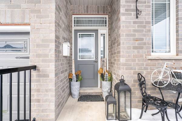 13 Tindall CRES, East Luther Grand Valley, ON L9W 7R9