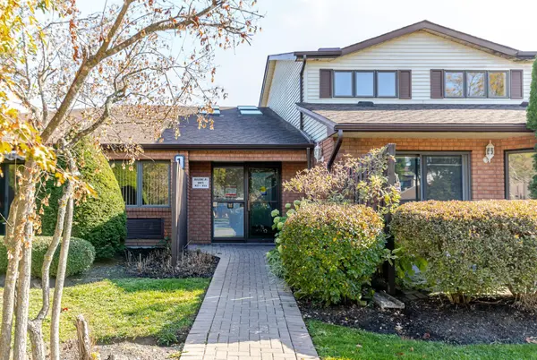 36 Champlain CRES #30, Peterborough, ON K9L 1T1