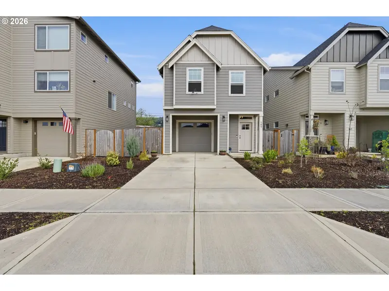 165 W BARBARAS WAY, Newberg, OR 97132