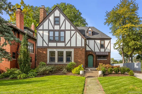 2915 Seminole ST, Detroit, MI 48214