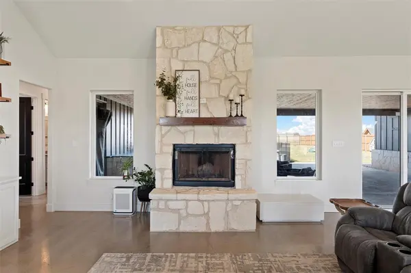 353 Willow Moon Ranch Road, Crawford, TX 76638