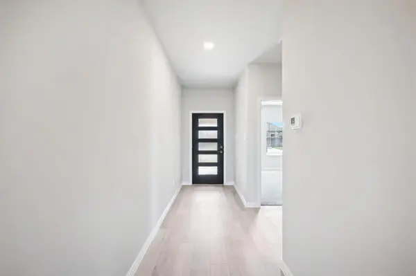 240 Canyon Oaks Drive, Greenville, TX 75402