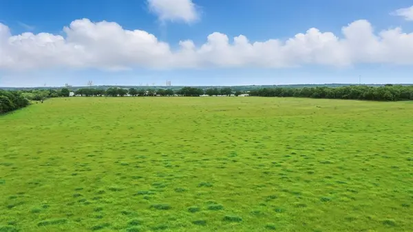 9450 Fm 2210 E, Poolville, TX 76487