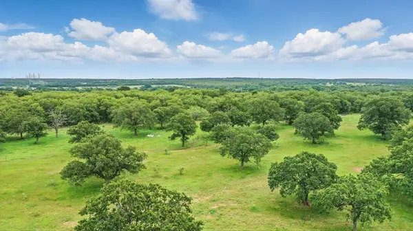 9450 Fm 2210 E, Poolville, TX 76487