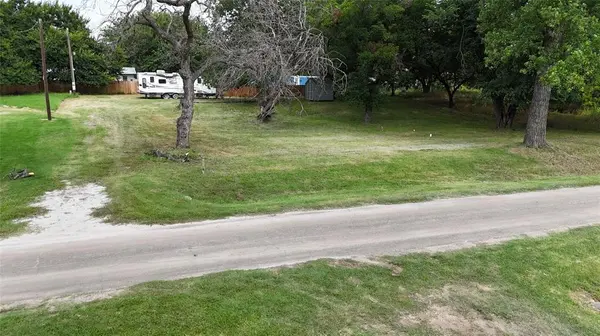 7074 Cherokee Trail, Weatherford, TX 76085