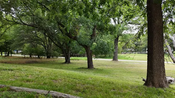 7074 Cherokee Trail, Weatherford, TX 76085