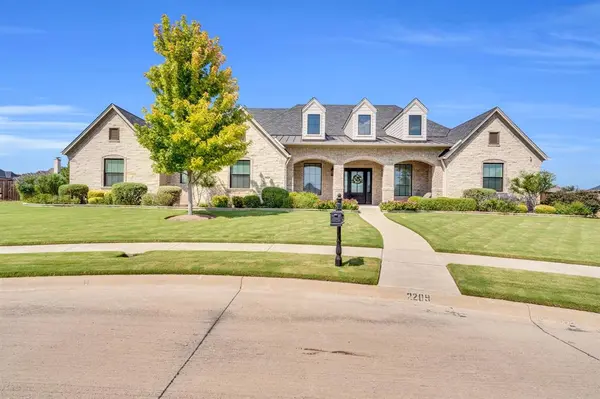 2209 Lyons, Midlothian, TX 76065