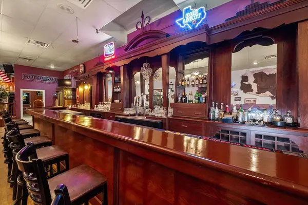 107 S Beaton Street, Corsicana, TX 75110