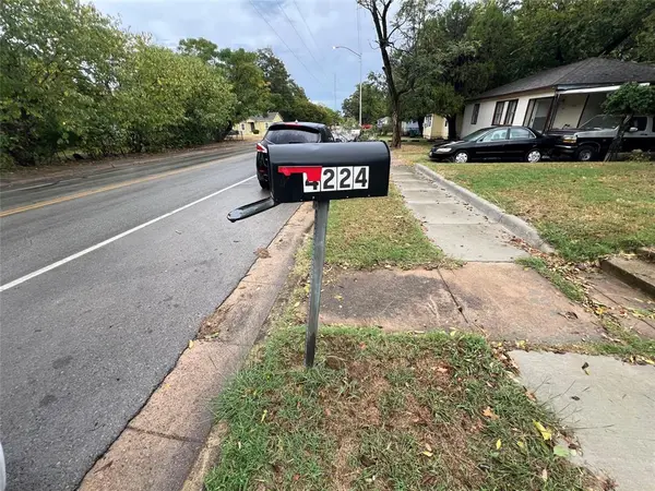 4224 Ramey Avenue, Fort Worth, TX 76105