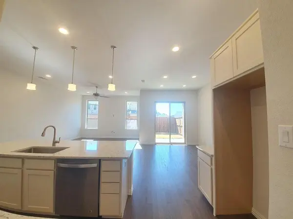 8286 Primrose Way, Dallas, TX 75252