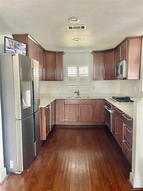 1413 S Waverly Drive, Dallas, TX 75208