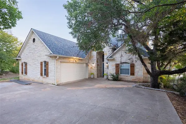 2702 River Ridge Court, Granbury, TX 76048
