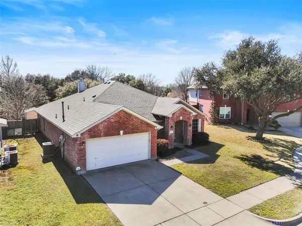 2511 Rio Grande Drive, Grand Prairie, TX 75052