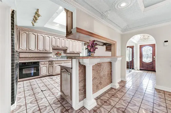 501 Colgate Drive, Lancaster, TX 75134