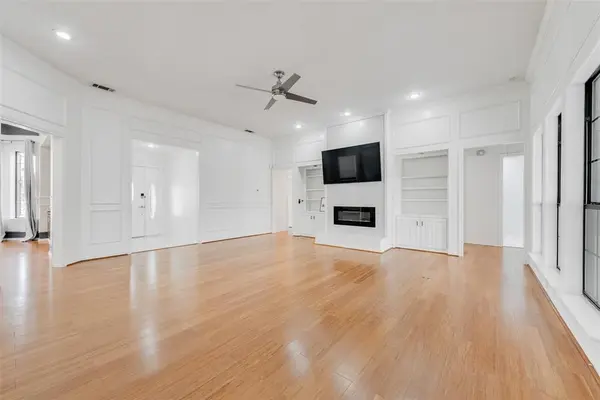 6621 Townlake Circle, Arlington, TX 76016