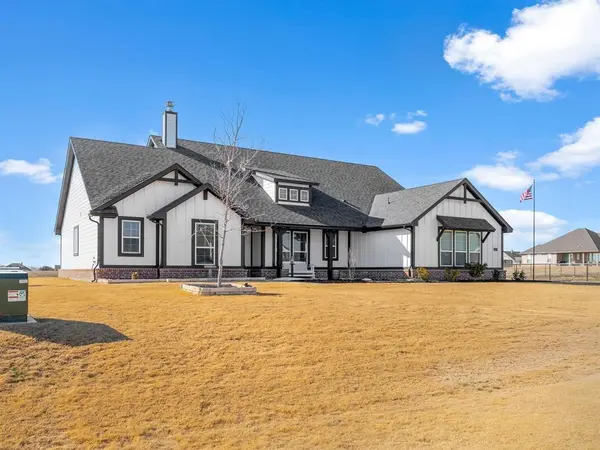 221 Meadow Vista Drive, Rhome, TX 76078