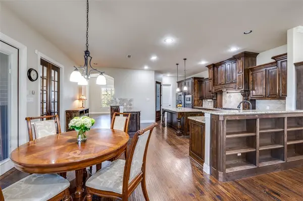 1450 Woodland Drive, Cross Roads, TX 76227