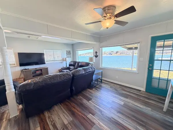 1203 McGinnis Point, Graford, TX 76449