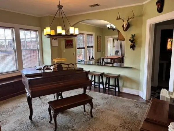 418 N Windomere Avenue, Dallas, TX 75208