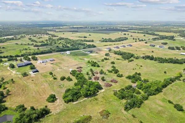 2436 Fm 1566 W, Celeste, TX 75423