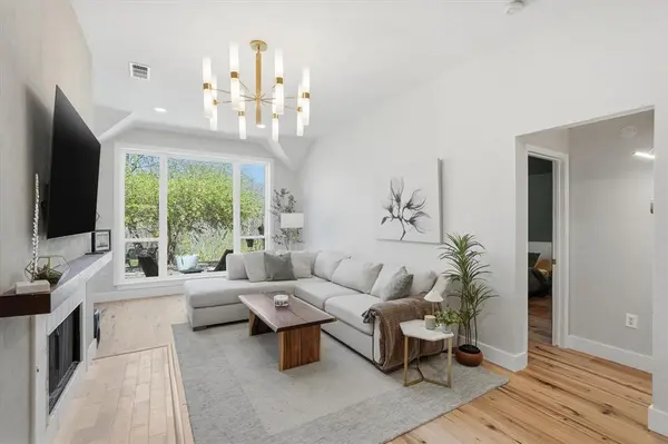 160 Pelican Cove Drive, Rockwall, TX 75087