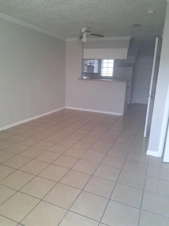 9459 Olde Towne Row, Dallas, TX 75227