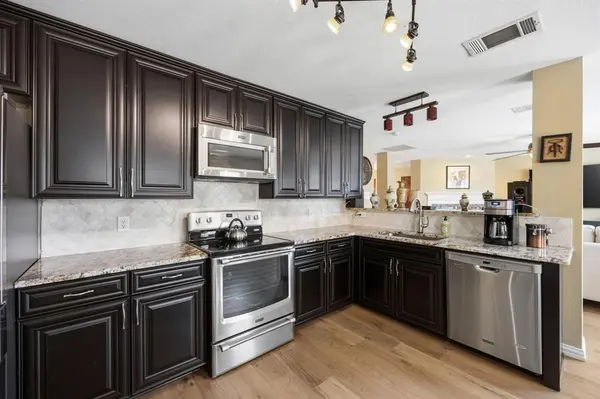 1704 Heron Drive, Aubrey, TX 76227