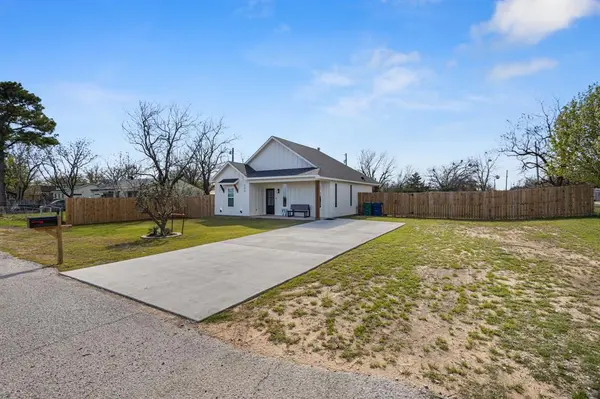 200 Walnut Street, Chico, TX 76431