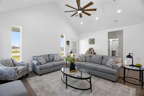 200 Walnut Street, Chico, TX 76431