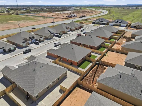 2910 Glennster Street, Abilene, TX 79606