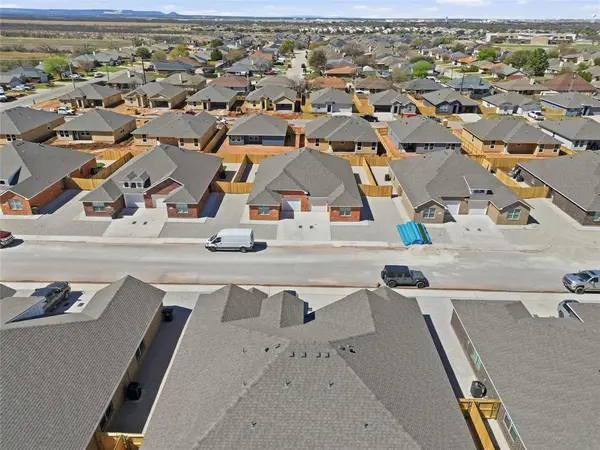 2910 Glennster Street, Abilene, TX 79606