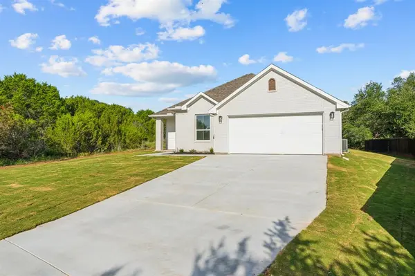 5012 Elizabeth Street, Granbury, TX 76048