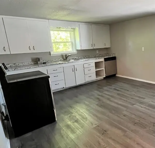 821 Bond Street #A, Fort Worth, TX 76114