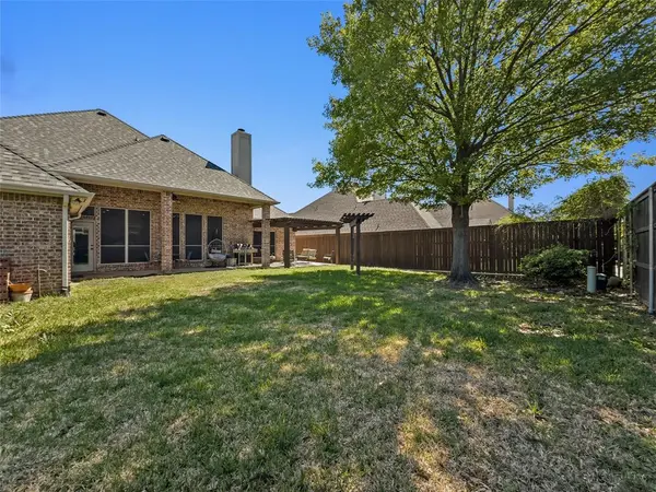 1305 Mallard Circle, Mansfield, TX 76063